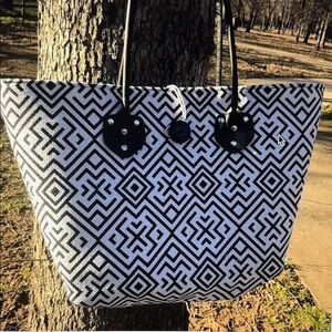 Beach Tote Bag Black White Print